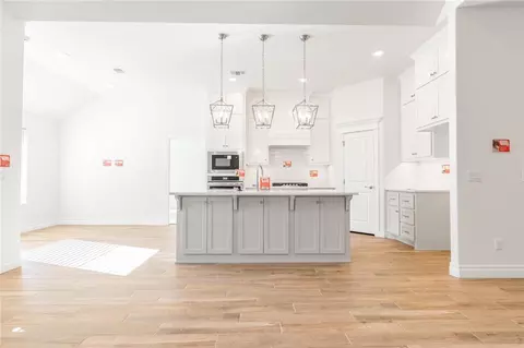8116 NW 154th St, Edmond, OK 73013