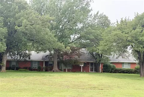 4205 Karen Dr, Edmond, OK 73013
