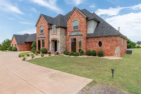 14200 S Macarthur Blvd, Edmond, OK 73025