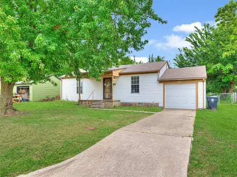 6604 NW 32nd St, Bethany, OK 73008