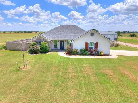 19250 SW 44th St, El Reno, OK 73036
