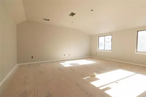 Bedroom - 2913 Crossover Ct, Moore, OK 73160 photo 4 of 4