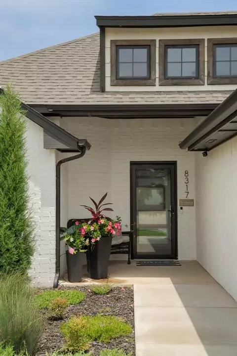 8317 Poplar Dr, Edmond, OK 73034 photo 3