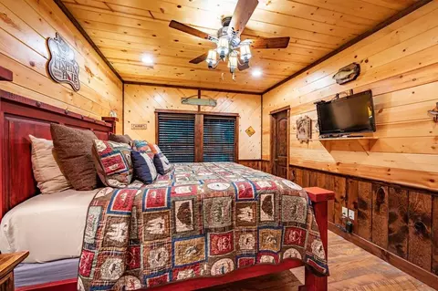 Bedroom - 44 Pine Bluff Rd, Broken Bow, OK 74728 photo 13 of 13