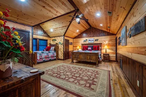 Bedroom - 44 Pine Bluff Rd, Broken Bow, OK 74728 photo 6 of 13