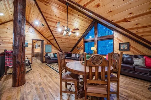 Dining - 44 Pine Bluff Rd, Broken Bow, OK 74728 photo 3 of 3