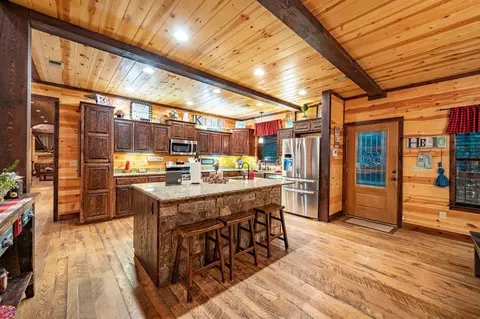 Kitchen - 44 Pine Bluff Rd, Broken Bow, OK 74728 photo 3 of 3