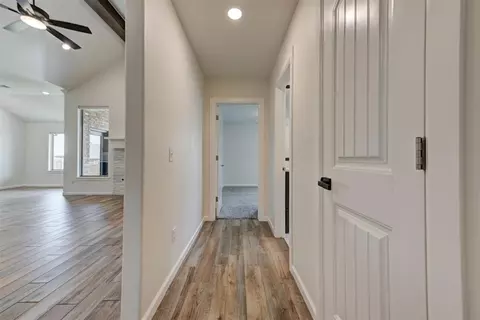 Entry Way - 1632 NE 35th St, Moore, OK 73160 photo 4 of 4