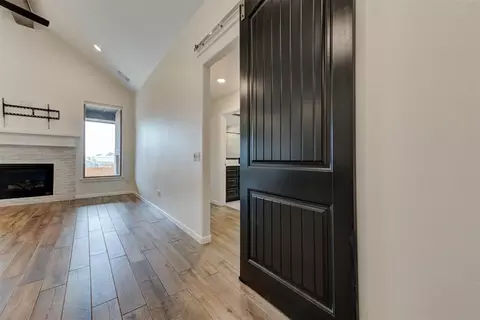 Entry Way - 1632 NE 35th St, Moore, OK 73160 photo 3 of 4