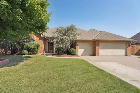 3343 Teton Cir, Norman, OK 73072