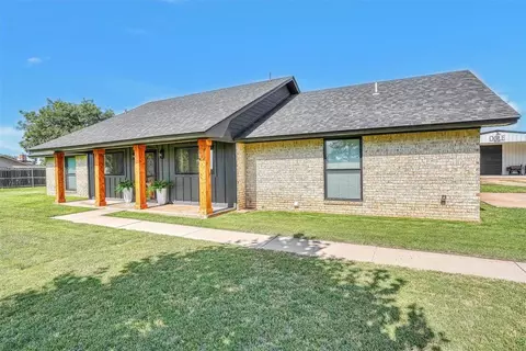 20426 E County Road 1567, Altus, OK 73521 photo 3
