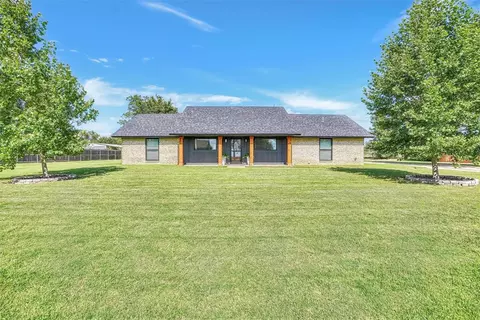 20426 E County Road 1567, Altus, OK 73521