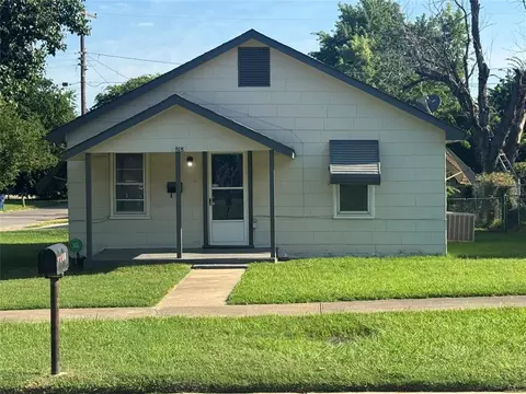 818 W Watts St, El Reno, OK 73036