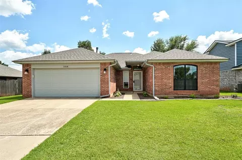 1018 NW 168th St, Edmond, OK 73012