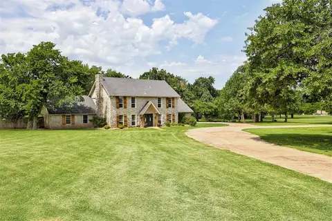 5305 Circle Gln, Edmond, OK 73025