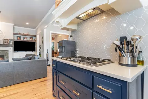 Kitchen - 821 NE 20th Pl, Moore, OK 73160 photo 1 of 4