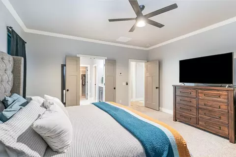 Bedroom - 821 NE 20th Pl, Moore, OK 73160 photo 3 of 4