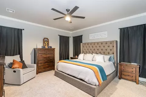 Bedroom - 821 NE 20th Pl, Moore, OK 73160 photo 2 of 4