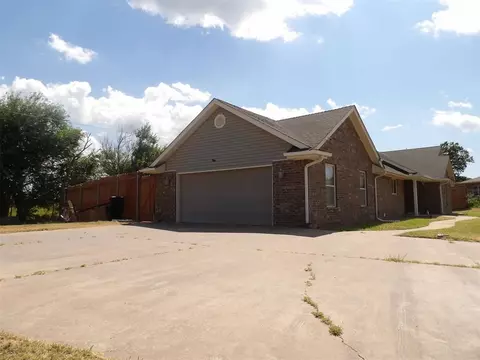 3 Stonegate Rd, Guthrie, OK 73044 photo 3