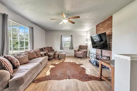 601 N Dobbs Rd, Harrah, OK 73045 photo 5
