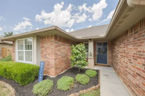 2220 NW 198th St, Edmond, OK 73012