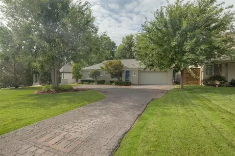 1114 Glenwood Ave, Nichols Hills, OK 73116