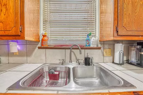 307 E Washington Ave, Sayre, OK 73662 photo 12