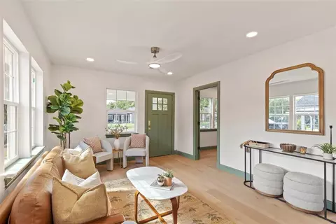 608 E Symmes St, Norman, OK 73071