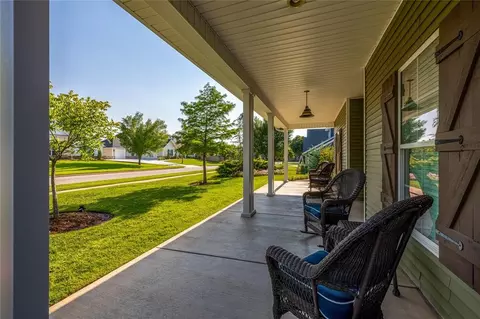 Exterior - 609 Chillmark Dr, Norman, OK 73071 photo 4 of 5