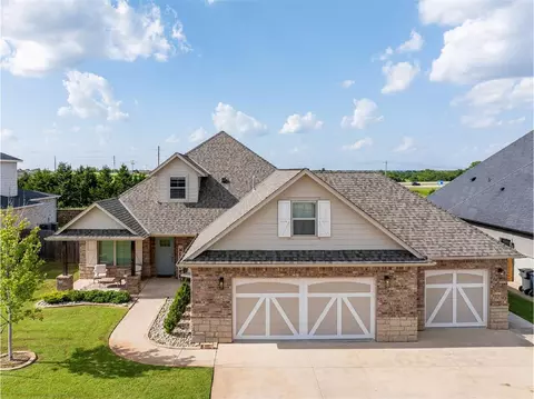 8913 NW 135th Pl, Oklahoma City, OK 73142