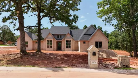 8121 Red Feather, Arcadia, OK 73007