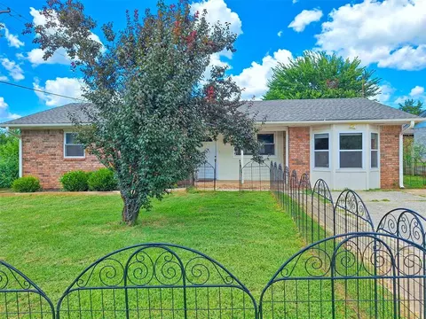 2901 Maple Ln, Edmond, OK 73034 photo 2