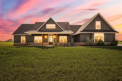 601 Mustard Seed Rd, Guthrie, OK 73044