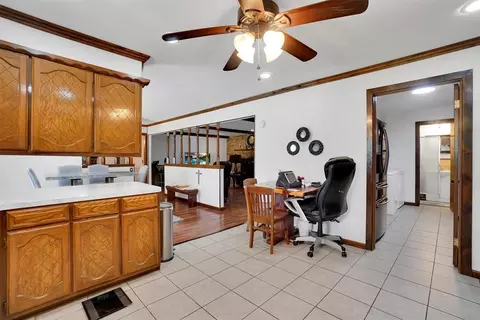 305 E Seger St, Colony, OK 73021 photo 14