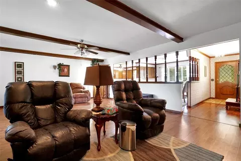 305 E Seger St, Colony, OK 73021 photo 5