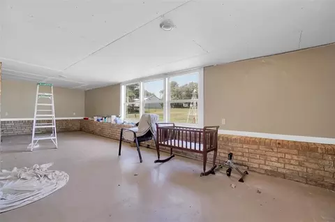305 E Seger St, Colony, OK 73021 photo 33