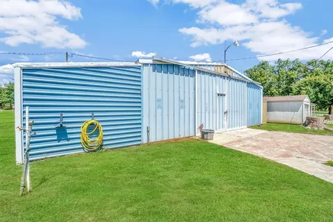 305 E Seger St, Colony, OK 73021 photo 42