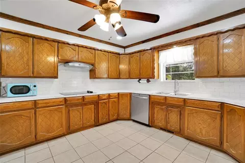 305 E Seger St, Colony, OK 73021 photo 10