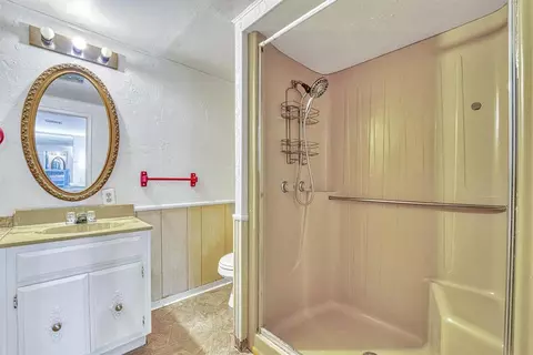 913 E Sycamore, Altus, OK 73521 photo 24