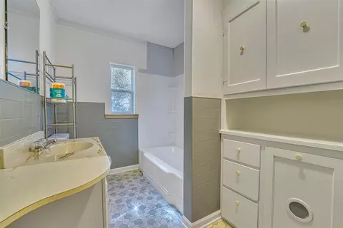 913 E Sycamore, Altus, OK 73521 photo 17