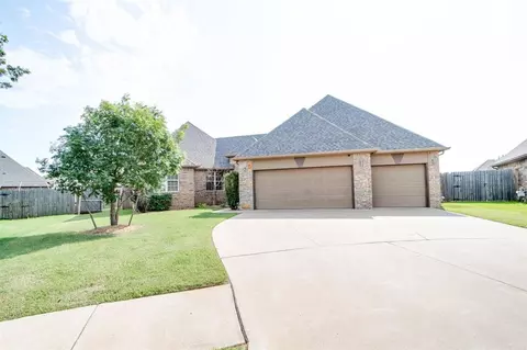 17309 Woodvine Dr, Edmond, OK 73012