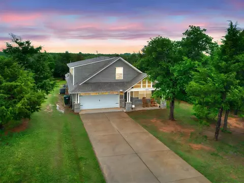9126 Prairie Dog Dr, Edmond, OK 73034