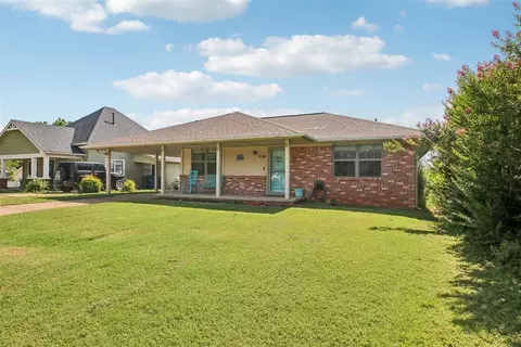 720 N Main St, Blanchard, OK 73010
