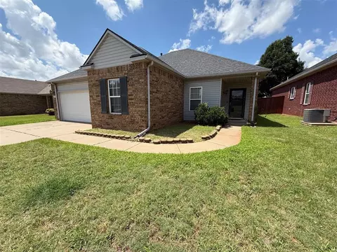 5913 SE 67th St, Oklahoma City, OK 73135