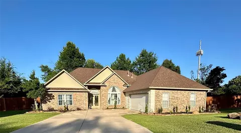 501 Pool Pl, Shawnee, OK 74801