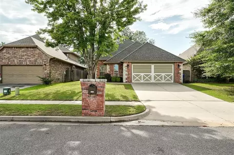 4317 Spyglass Dr, Norman, OK 73072