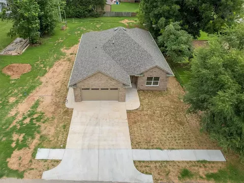 View/Area - 103 W Pine St, Tuttle, OK 73089 photo 1 of 4