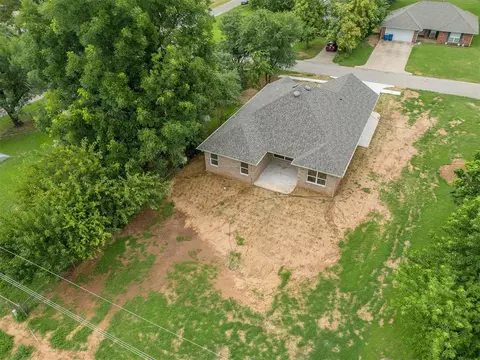 View/Area - 103 W Pine St, Tuttle, OK 73089 photo 2 of 4