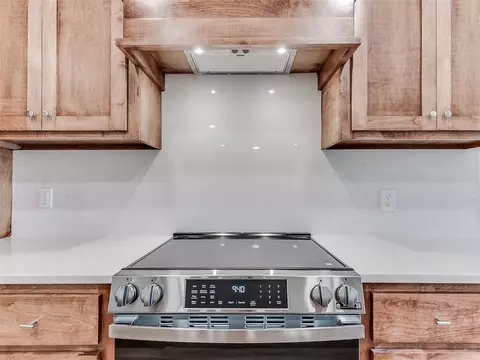 Kitchen - 103 W Pine St, Tuttle, OK 73089 photo 5 of 6