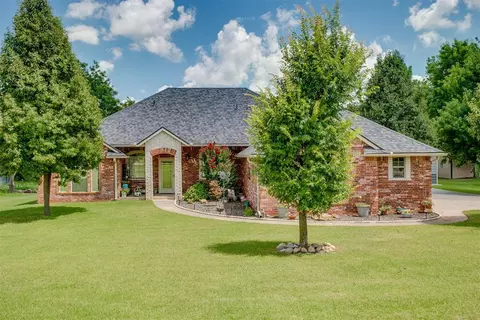 881 Oakley Dr, Blanchard, OK 73010